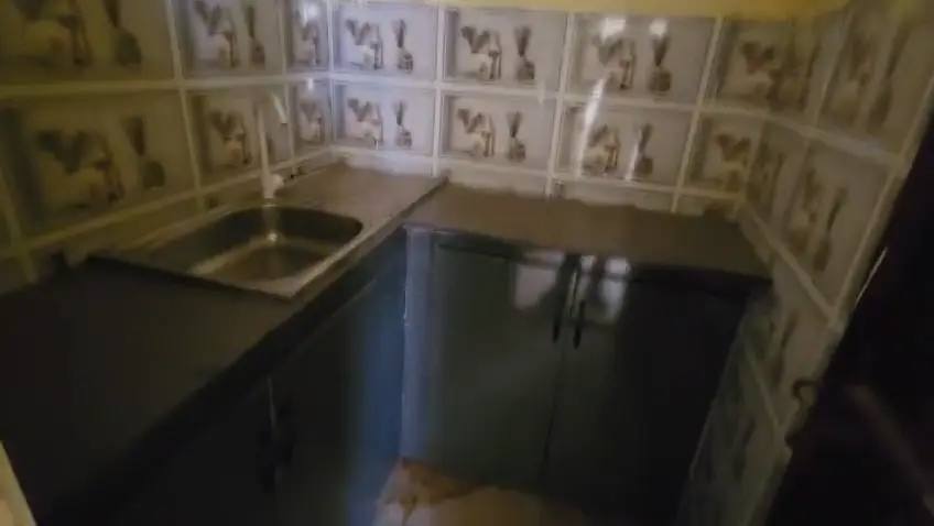 Room in Front Of School, photo 6 of 6