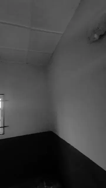 Newly built self-contain, photo 2 of 6